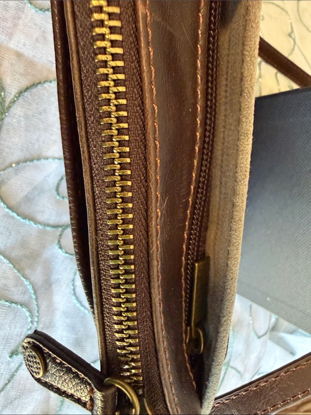 Chala Owl Crossbody Bag - Picture 7 of 9